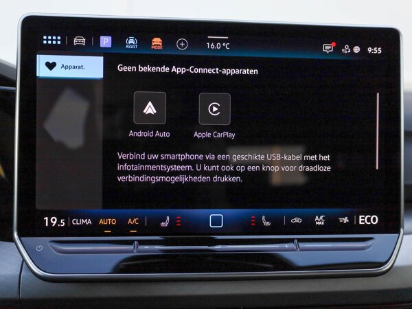 Apple Carplay/Android Auto Apple Carplay/Android Auto