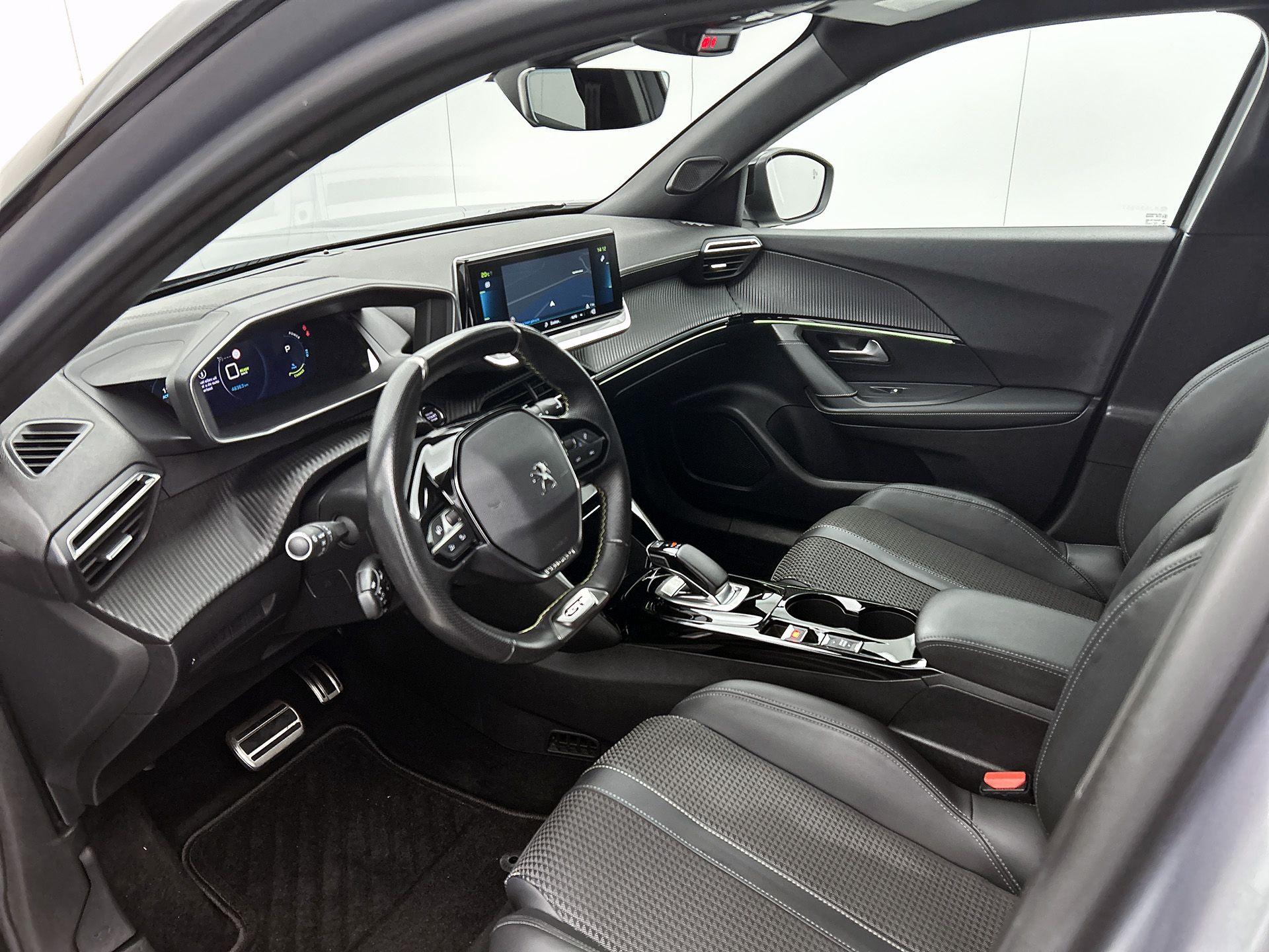 Peugeot e-2008