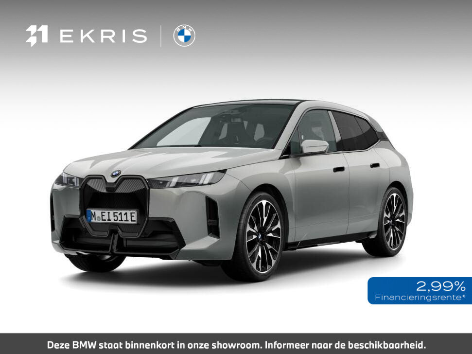 BMW iX xDrive45 101 kWh