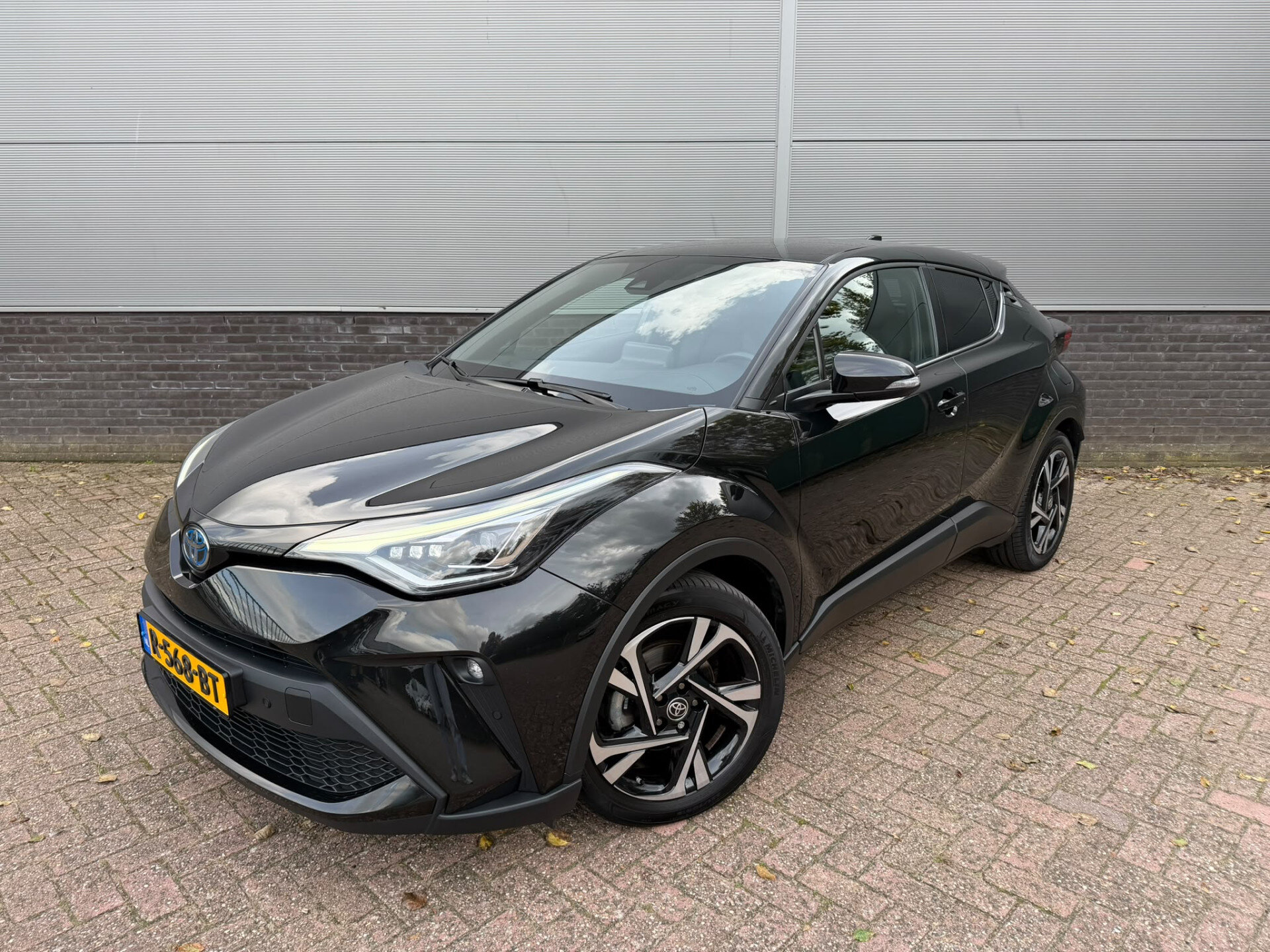 Toyota C-HR 2.0 Hybrid Style met stoel & Stuurverwarming