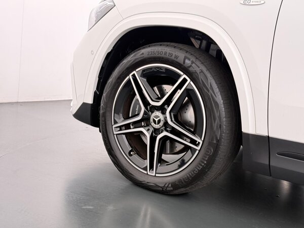 19'' 5 dubbelspaaks lichtmetalen AMG-velgen