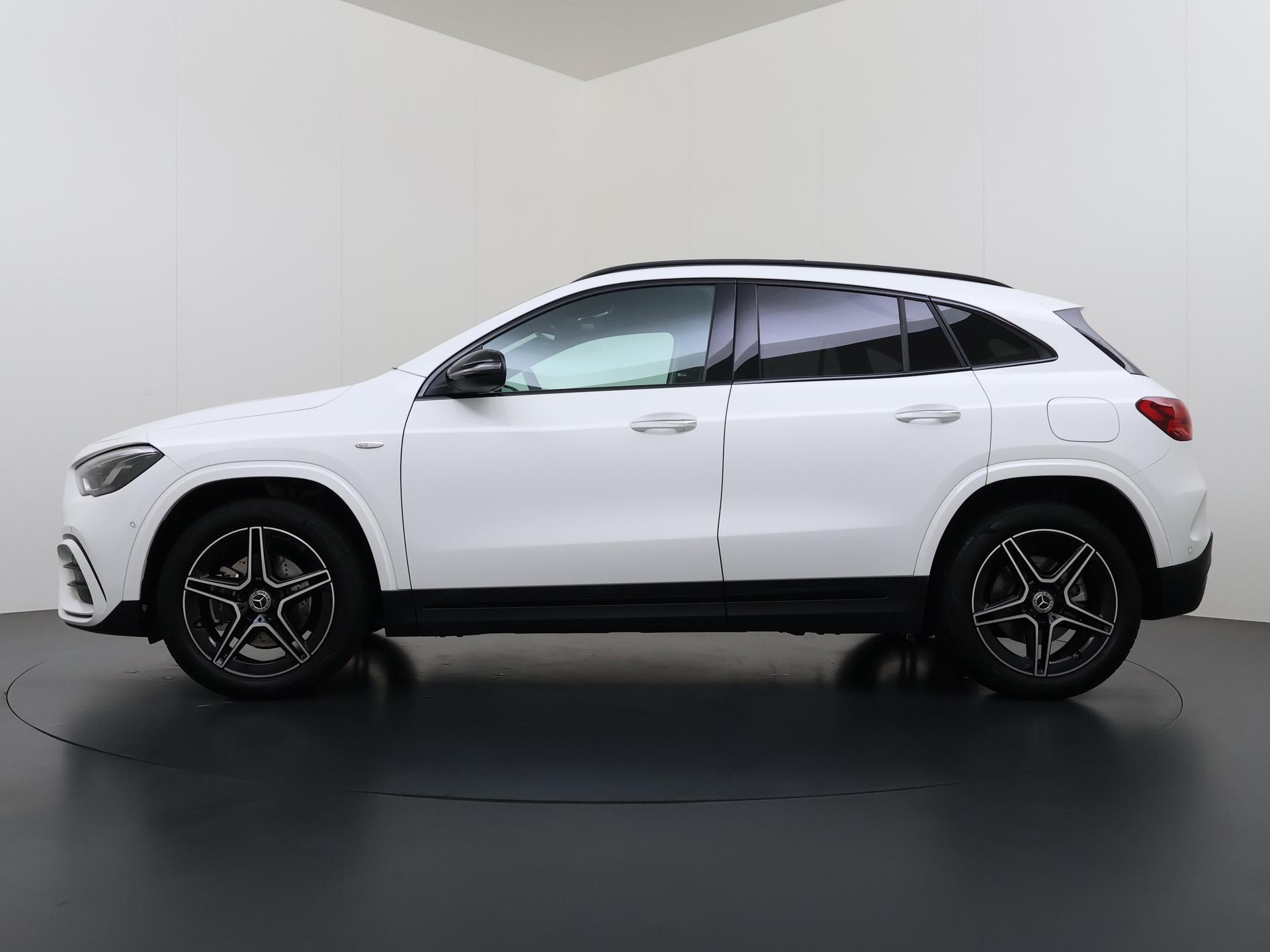 Mercedes-Benz GLA-klasse 250 e Business Solution AMG - Afbeelding 3