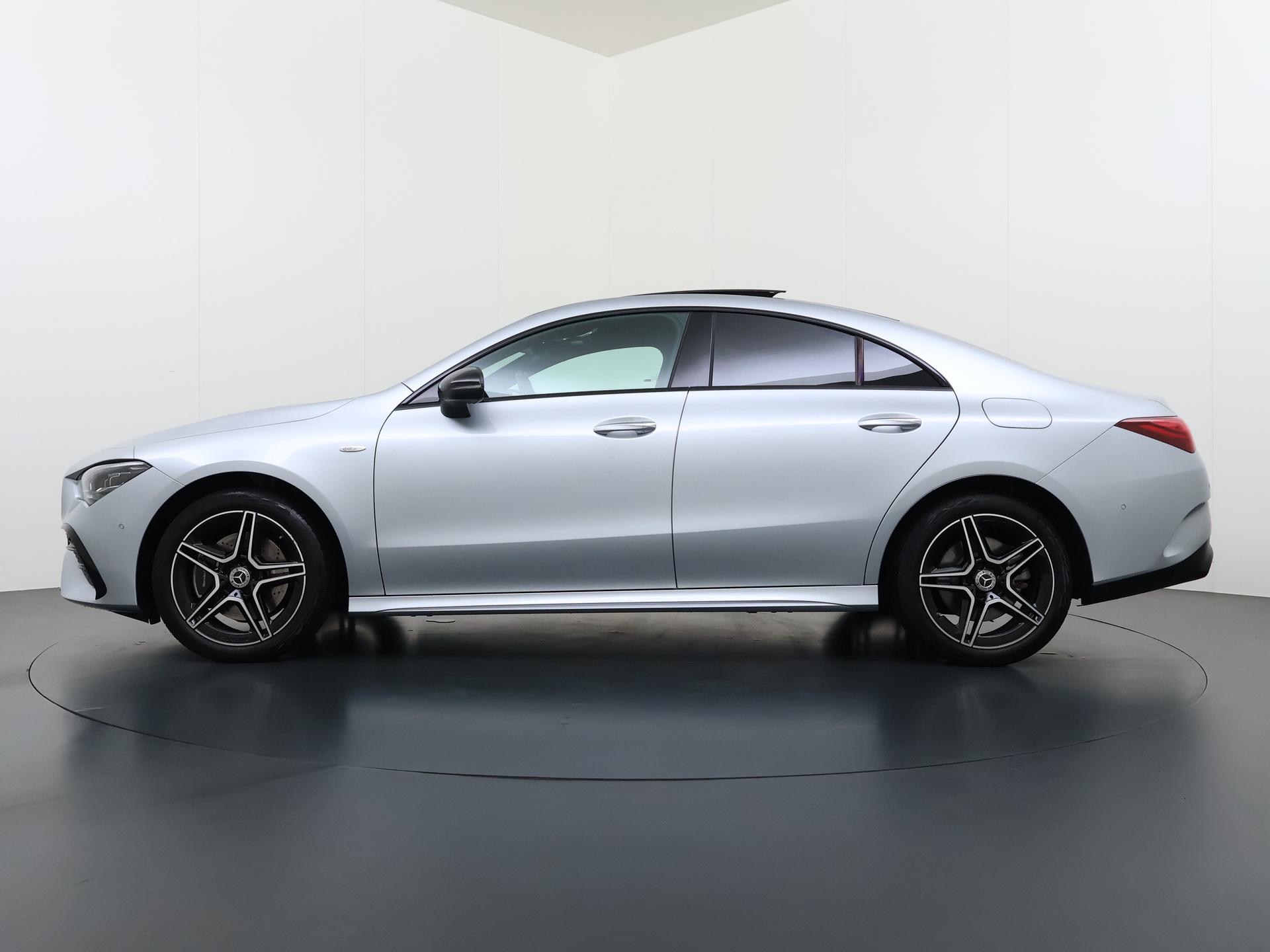 Mercedes-Benz CLA-klasse 250 e Business Solution AMG - Afbeelding 3