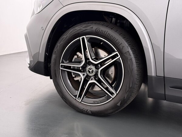 19'' 5 dubbelspaaks lichtmetalen AMG-velgen
