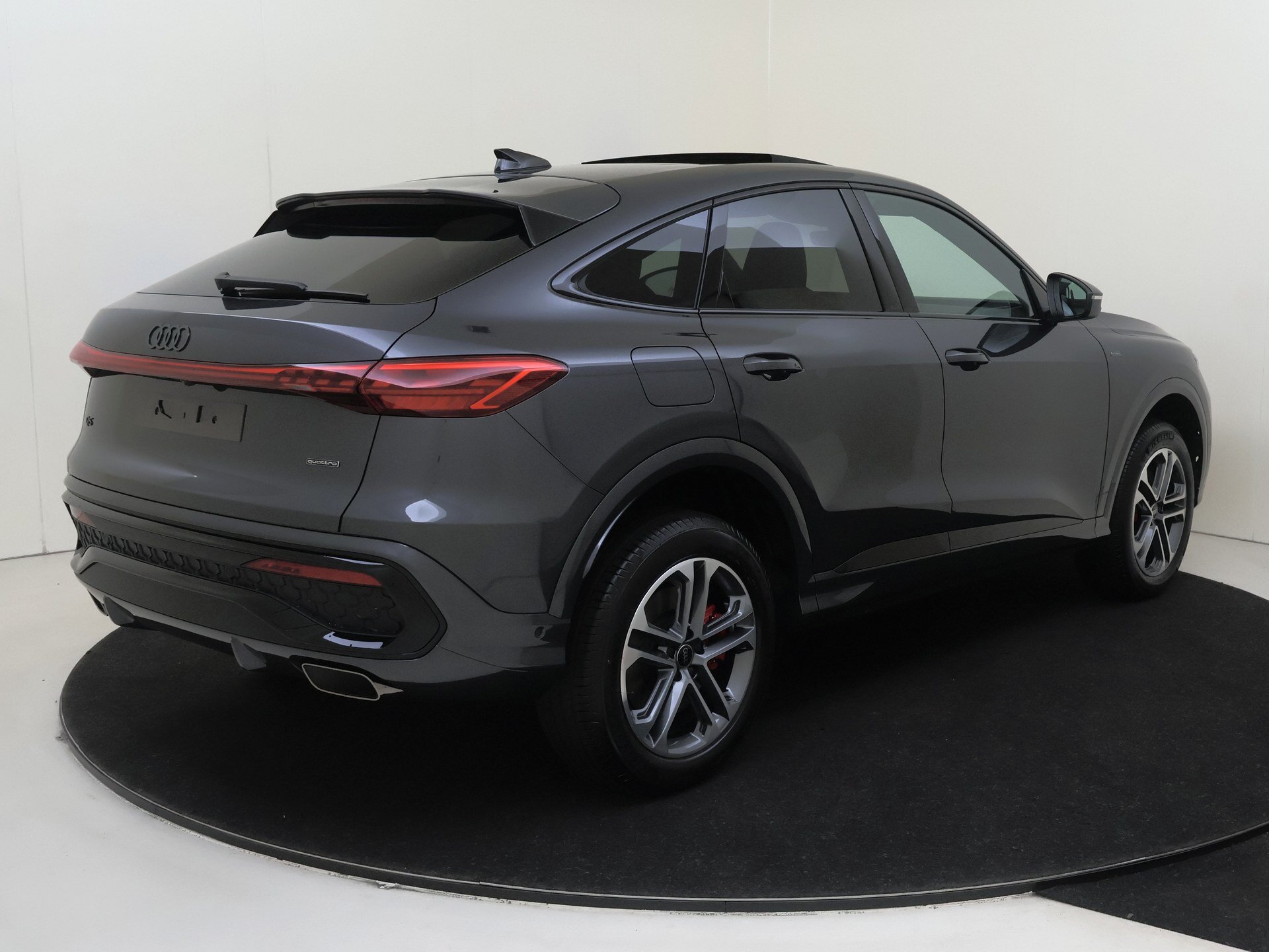 Audi Q5 Sportback e-hybrid quattro S tronic 367pk - Afbeelding 2
