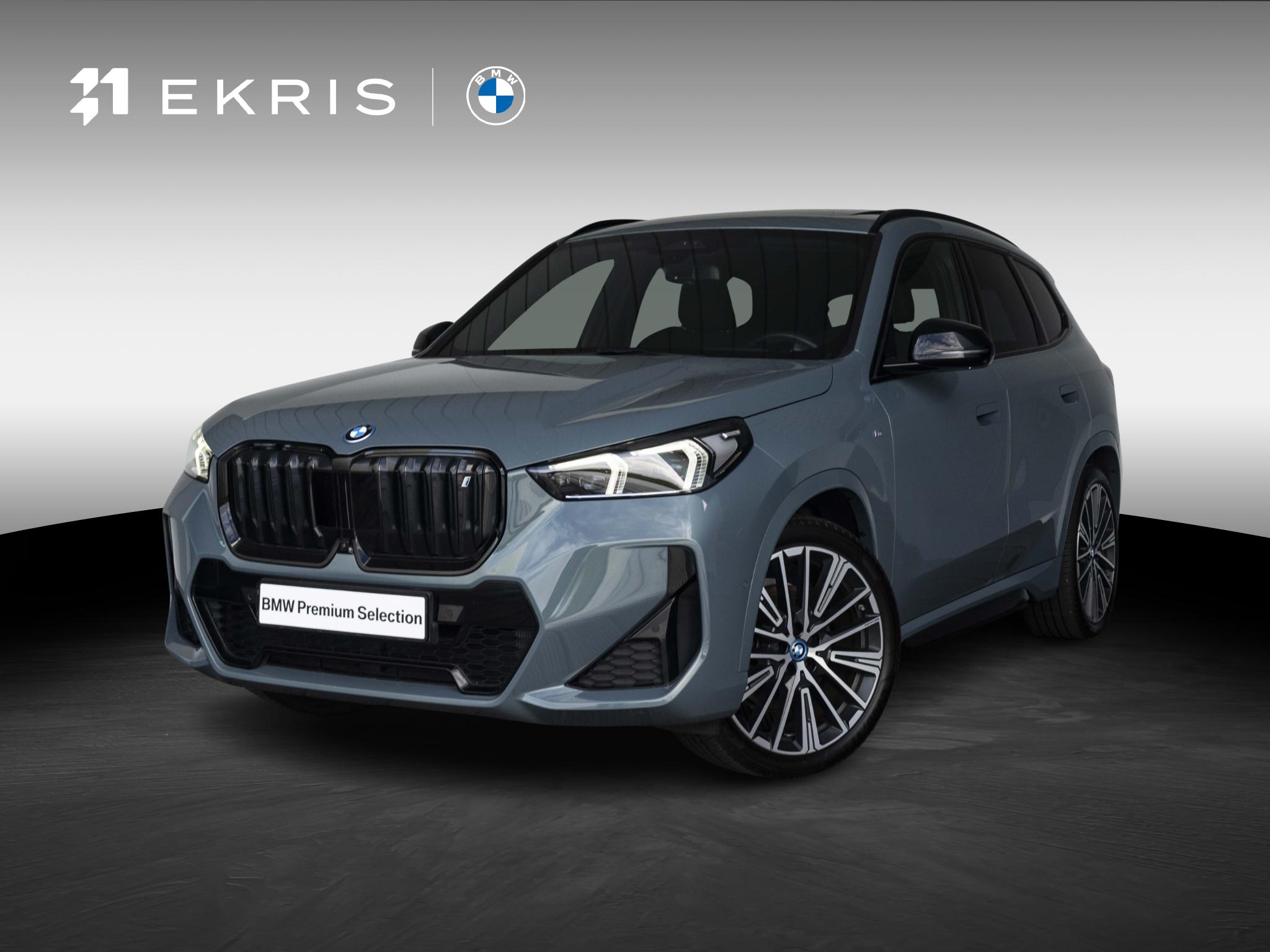 BMW iX1