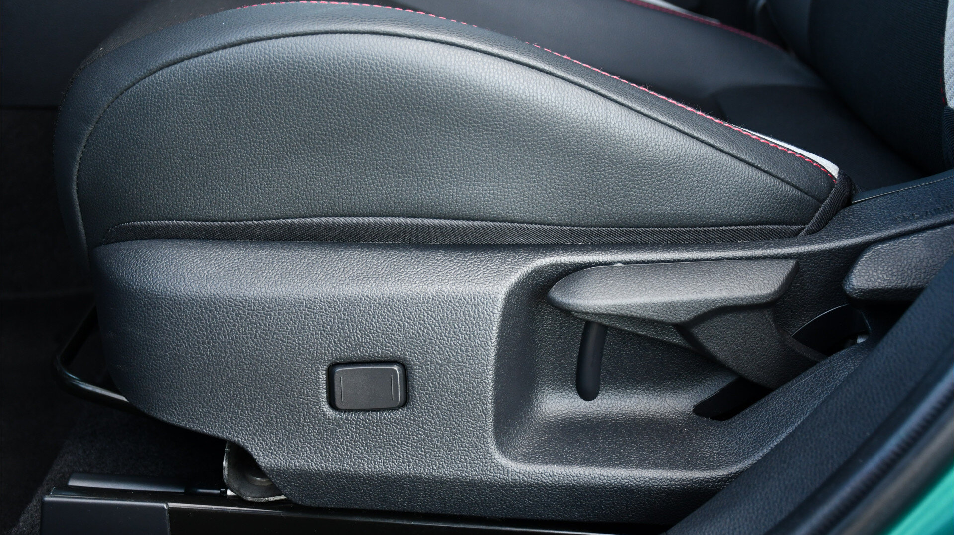 Toyota Corolla Touring Sports Hybrid 140 GR Sport Automaat - Afbeelding 5