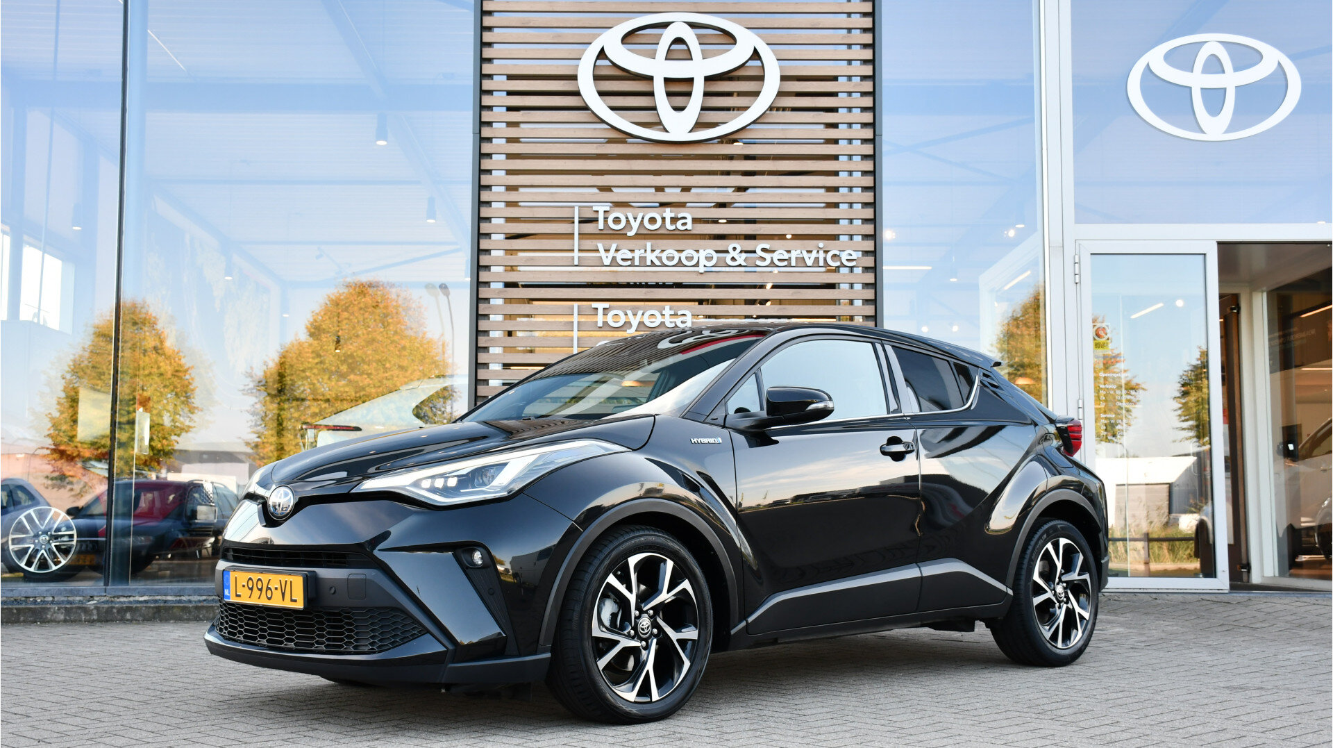 Toyota C-HR 1.8 Hybrid Style Automaat 122pk - Afbeelding 1