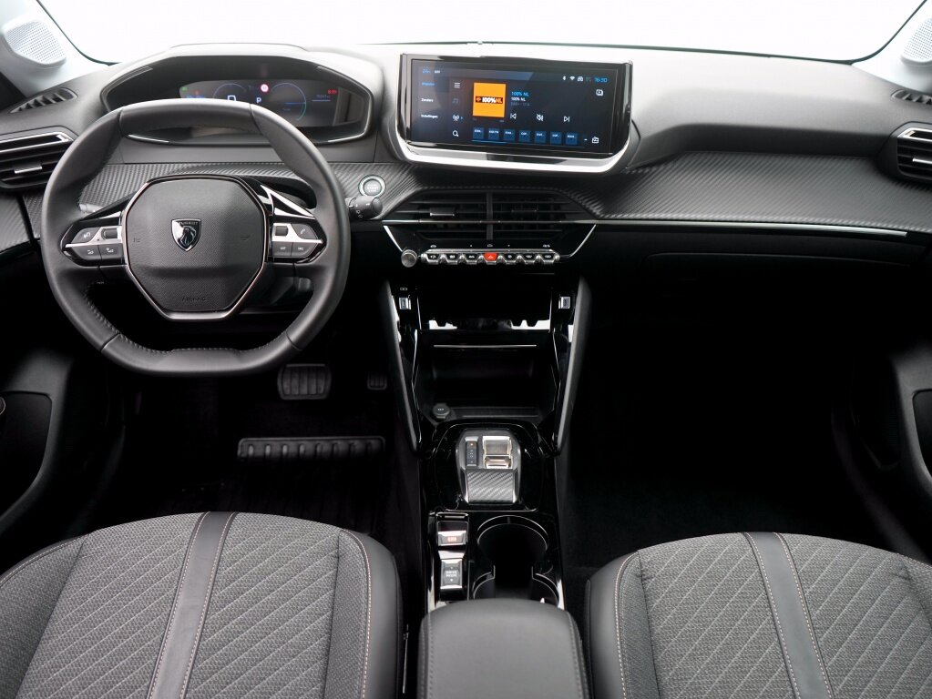 Peugeot e-208 Allure 51 kWh | Carplay | Private lease 489 pm - Afbeelding 3