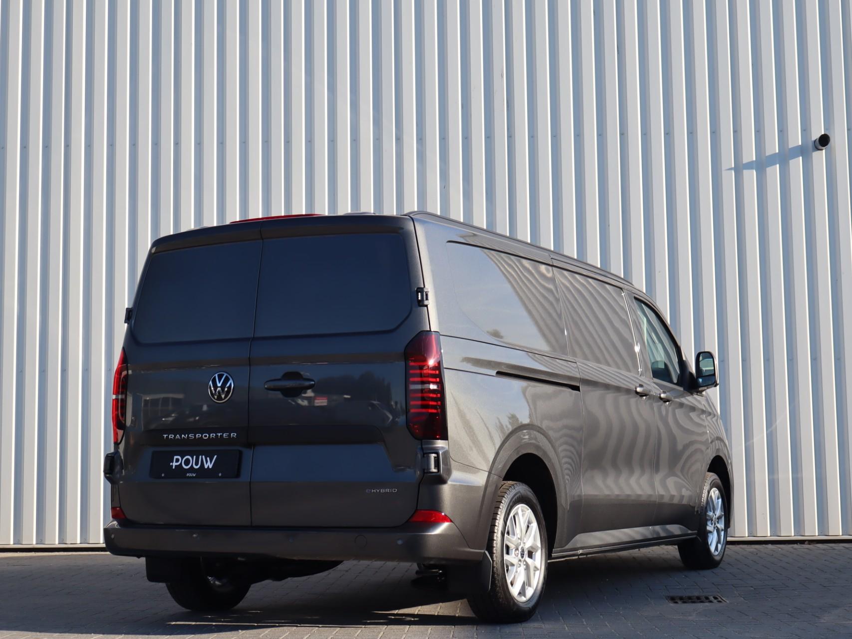 Volkswagen Transporter 2.5 eHybrid 233pk AUT L2H1 30 Style - Afbeelding 2