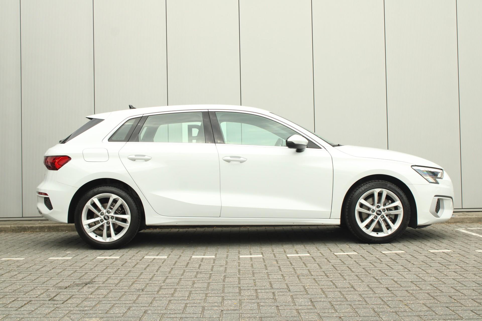 Audi A3 Sportback 30 TFSI 110pk Business Edition - Afbeelding 3