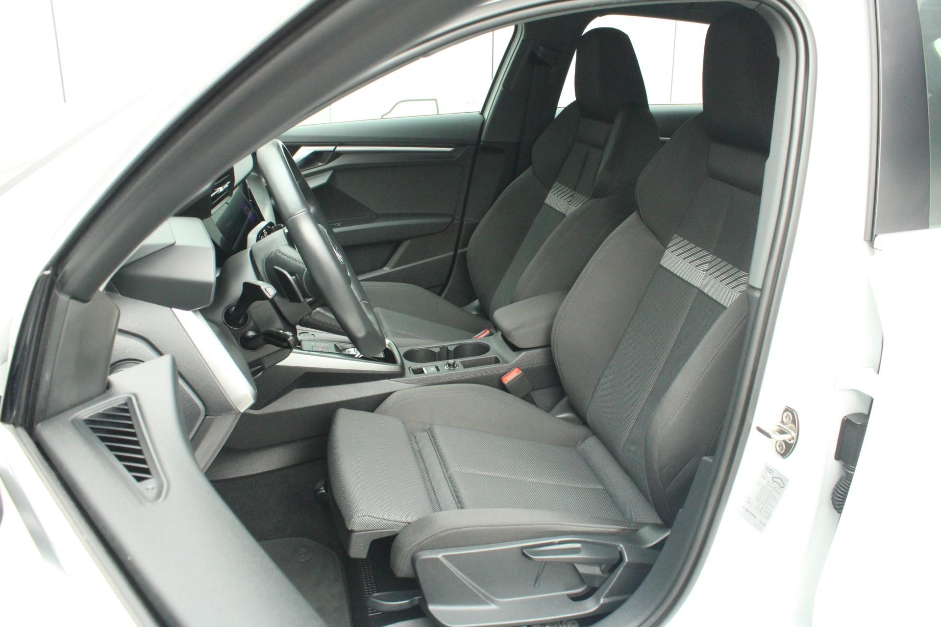Audi A3 Sportback 30 TFSI 110pk Business Edition - Afbeelding 4