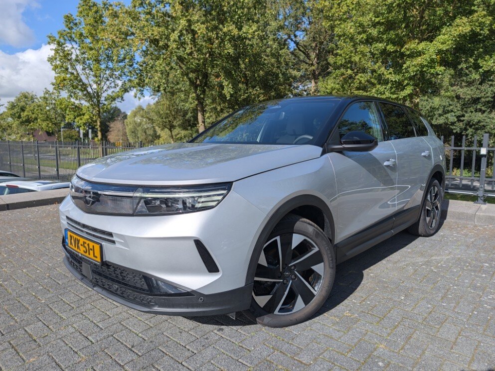 Opel Grandland X 145PK Hybrid MHEV | Navi | ACC | Climate | Stoelverw. | LED | Cruise | Camera 360º - Afbeelding 1