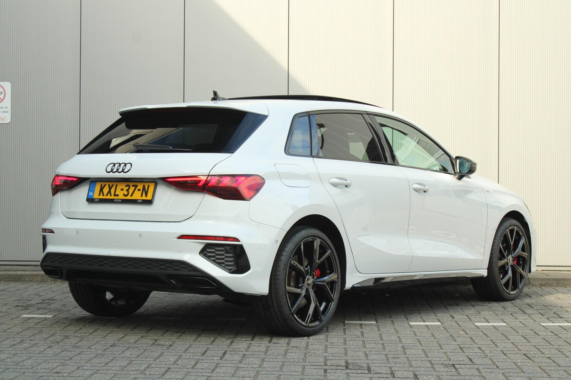 Audi A3 Sportback 45 TFSI e 245pk S Edition Competition