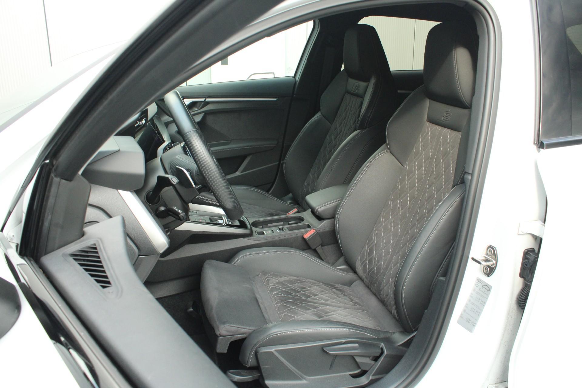 Audi A3 Sportback 45 TFSI e 245pk S Edition Competition - Afbeelding 4
