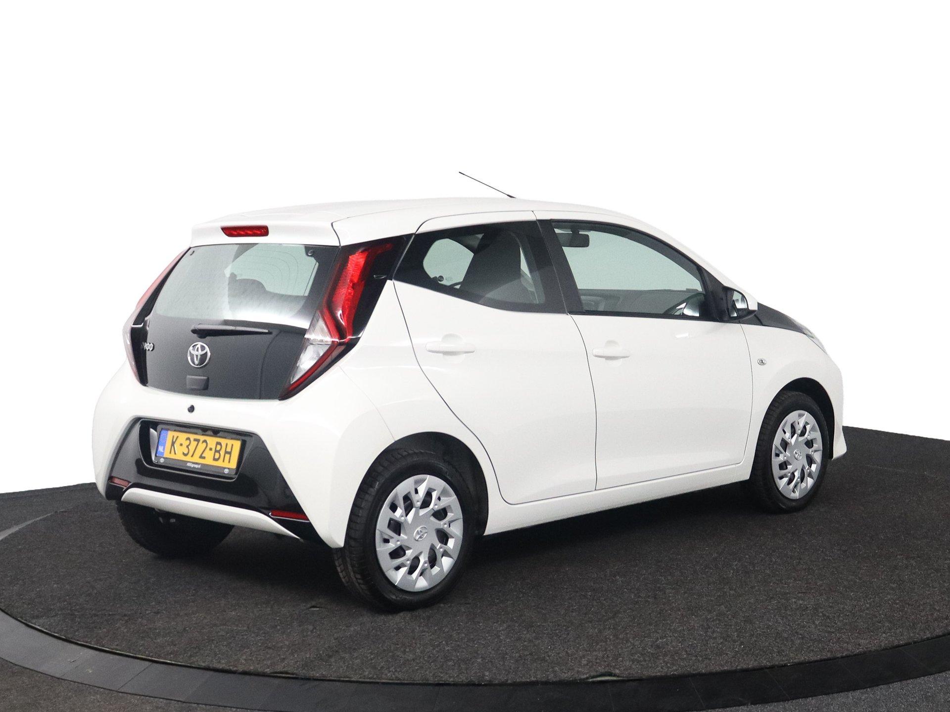 Toyota Aygo 1.0 VVT-i x-play - Afbeelding 2
