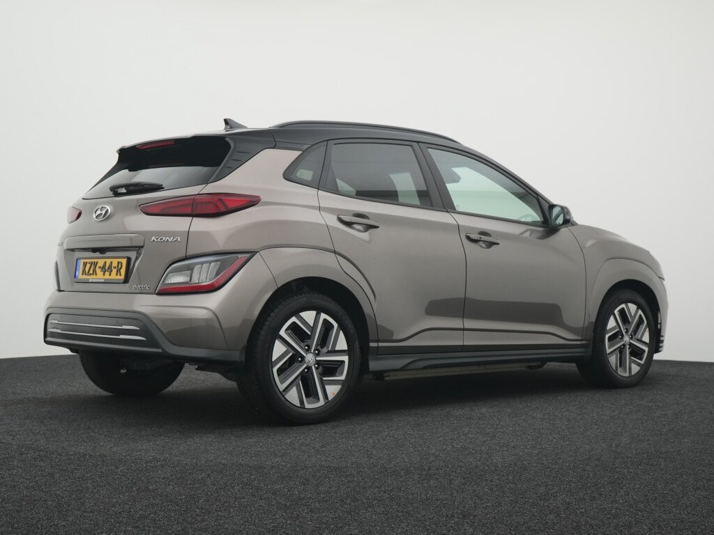 Hyundai Kona EV Fashion 64 kWh | Navigatie | Camera | Head up Display | Cruise - Afbeelding 2