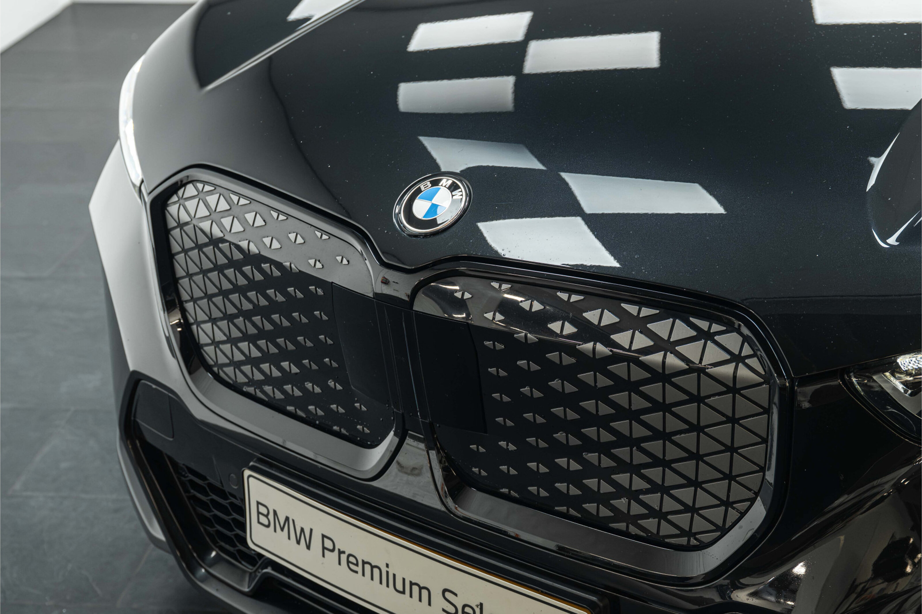 BMW iX1 6