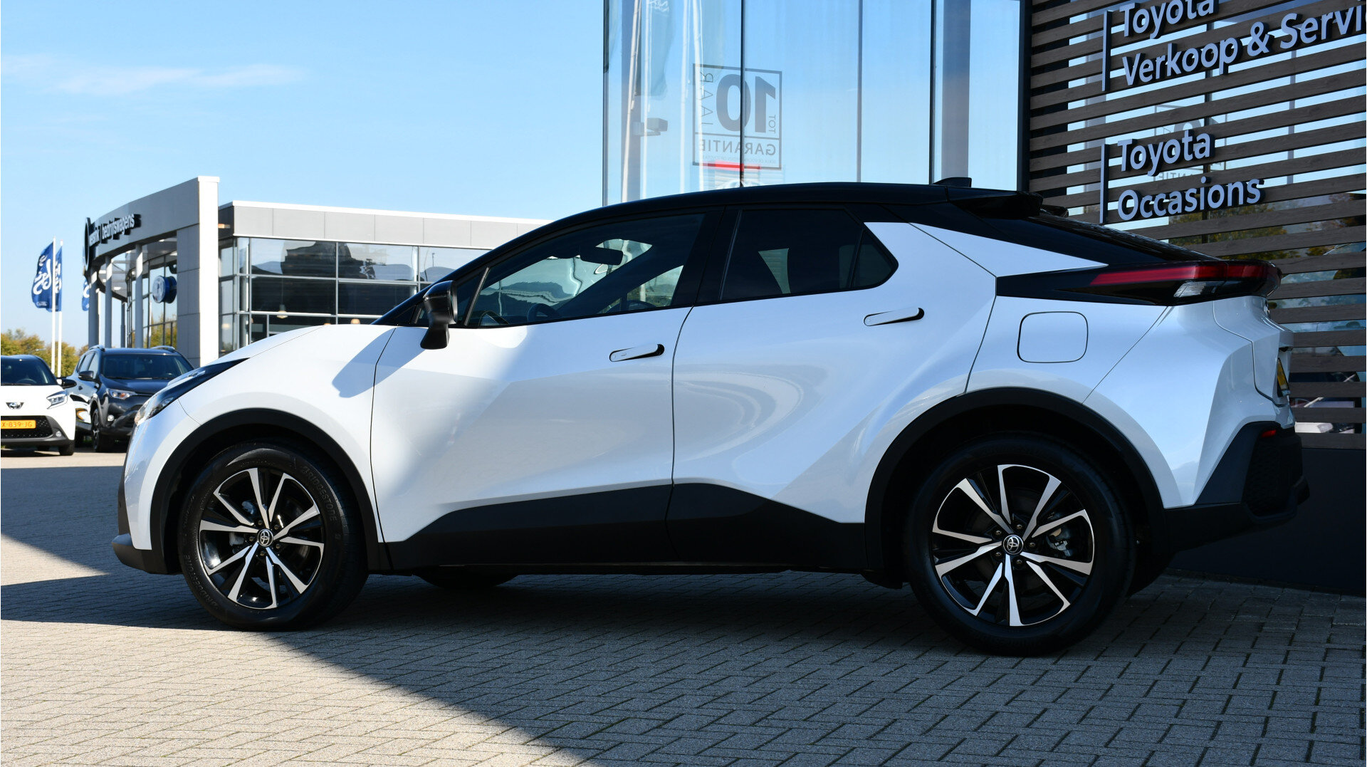 Toyota C-HR 1.8 Hybrid 140 Dynamic - Afbeelding 3