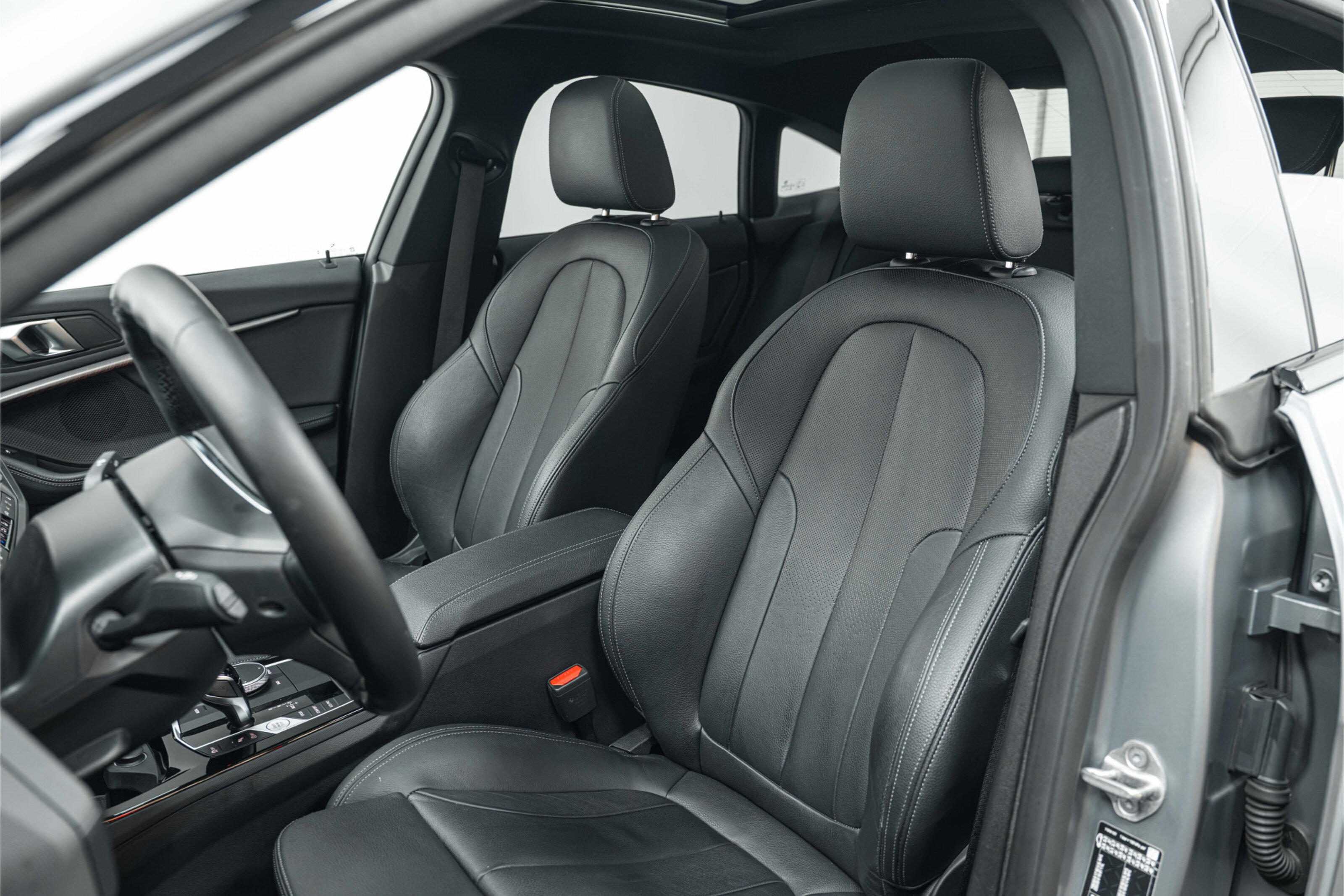 BMW 2 Serie Gran Coupé 218i High Executive M Sport Automaat