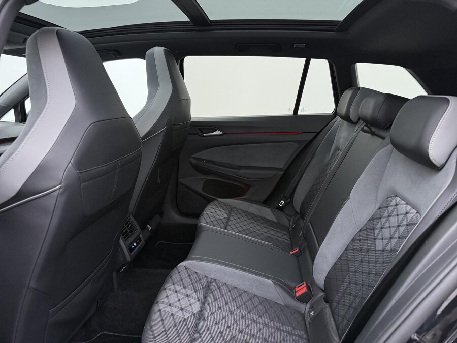 Volkswagen Golf Variant 1.5 eTSI R-Line Business