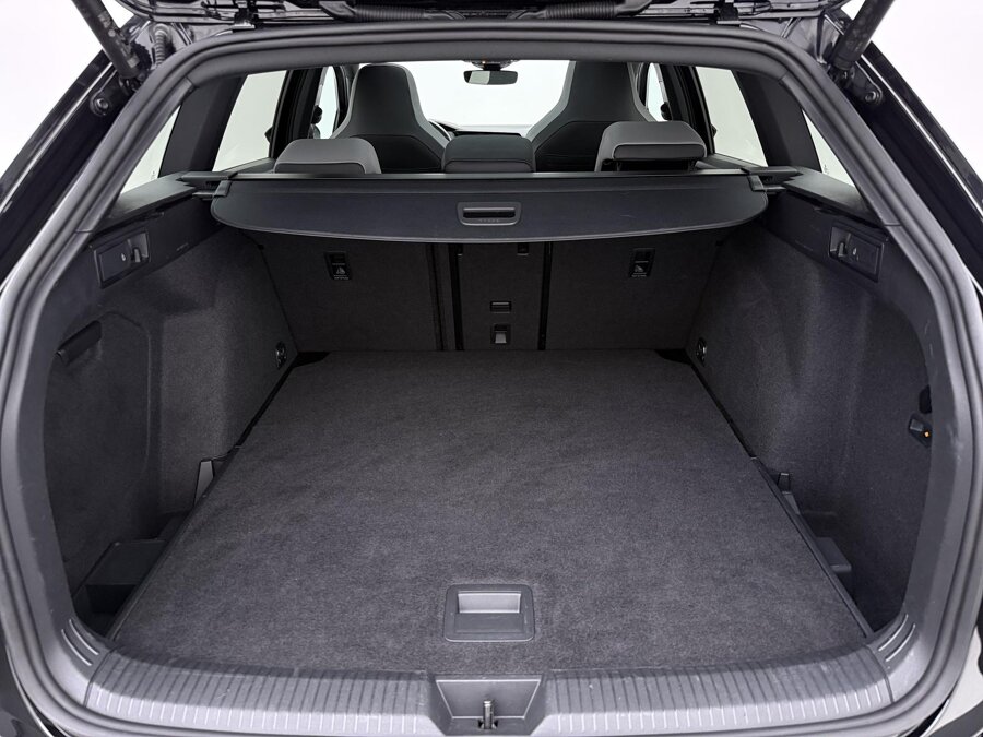 Volkswagen Golf Variant 1.5 eTSI R-Line Business
