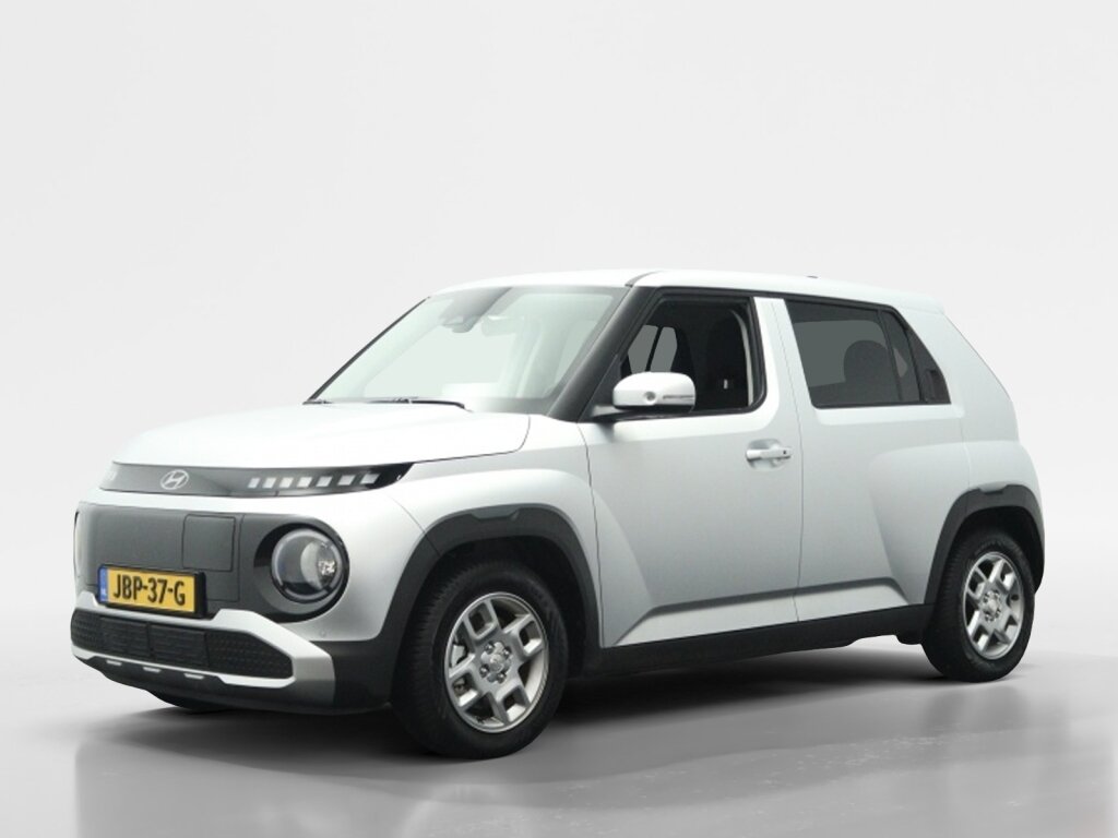Hyundai Inster Pulse 49 kWh | All season | Private lease 429,- per maand