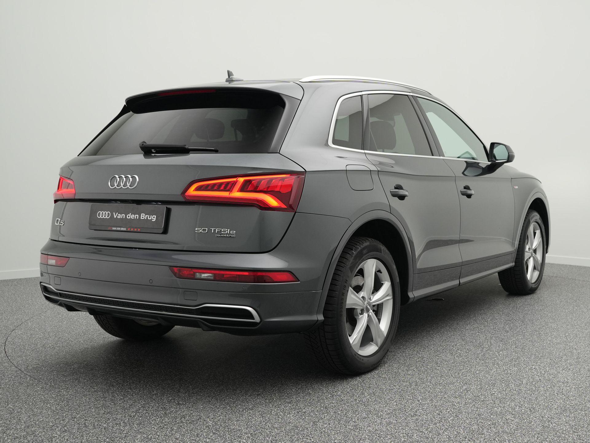 Audi Q5 S-Line 50 TFSI e 299 PK QUATTRO