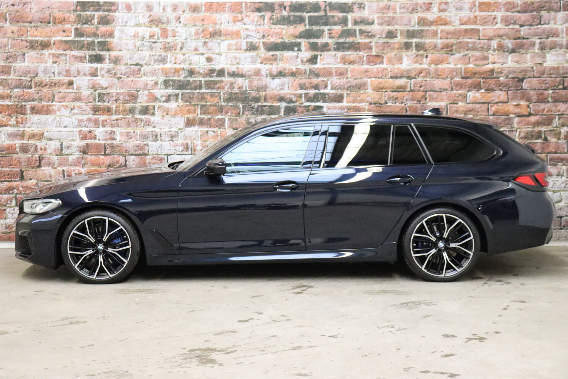 BMW 5 Serie Touring 530d High Executive M Sport Pakket Automaat - Afbeelding 3