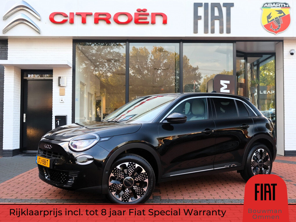 Fiat 600 1.2 Hybrid Turbo Charged 145PK Automaat La Prima, Rijklaarprijs | Navigatie | Leder | Camera| Stoelverwarming | Keyless Entry