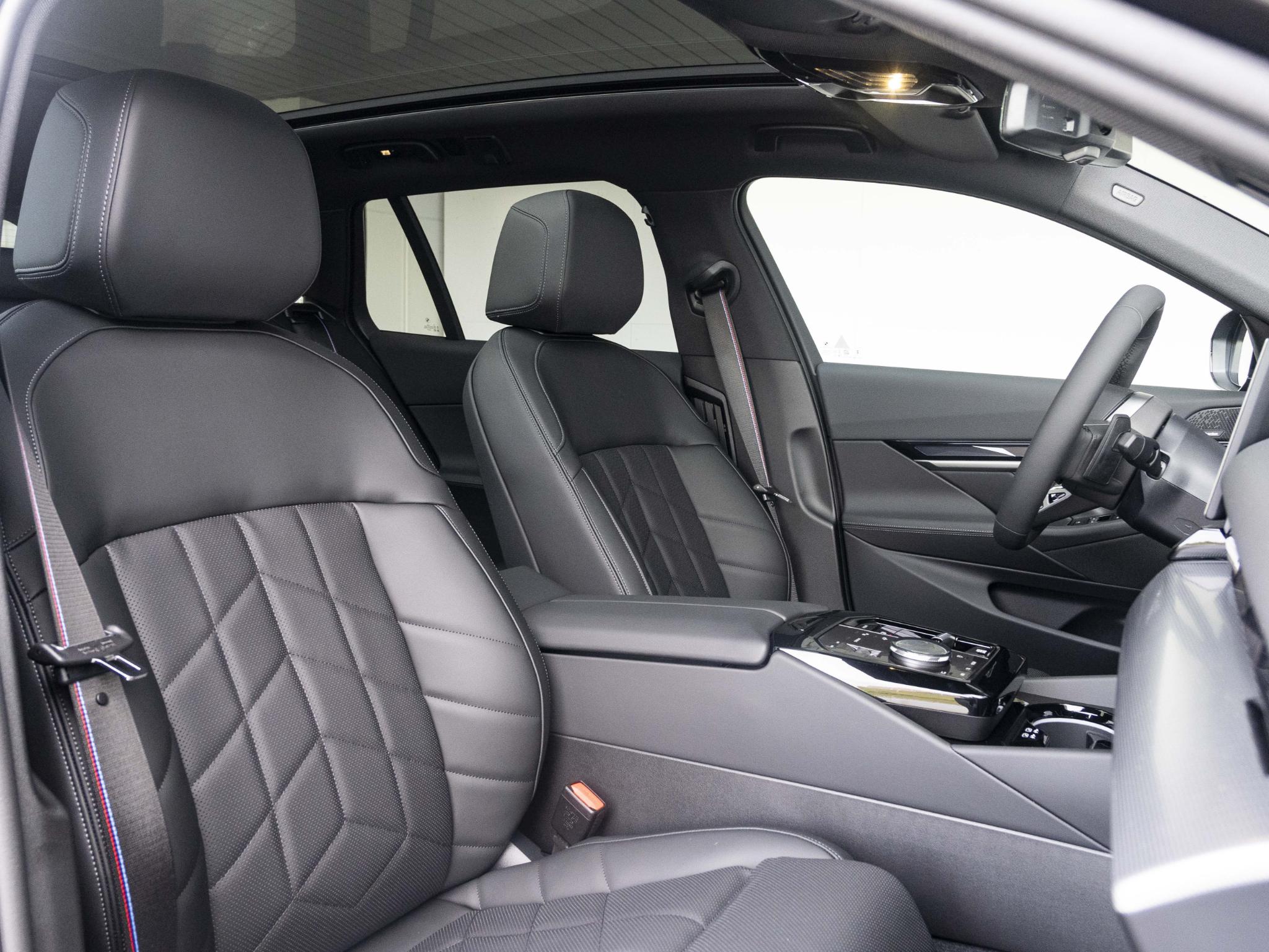 BMW 5 Serie Touring 550e xDrive - Afbeelding 4