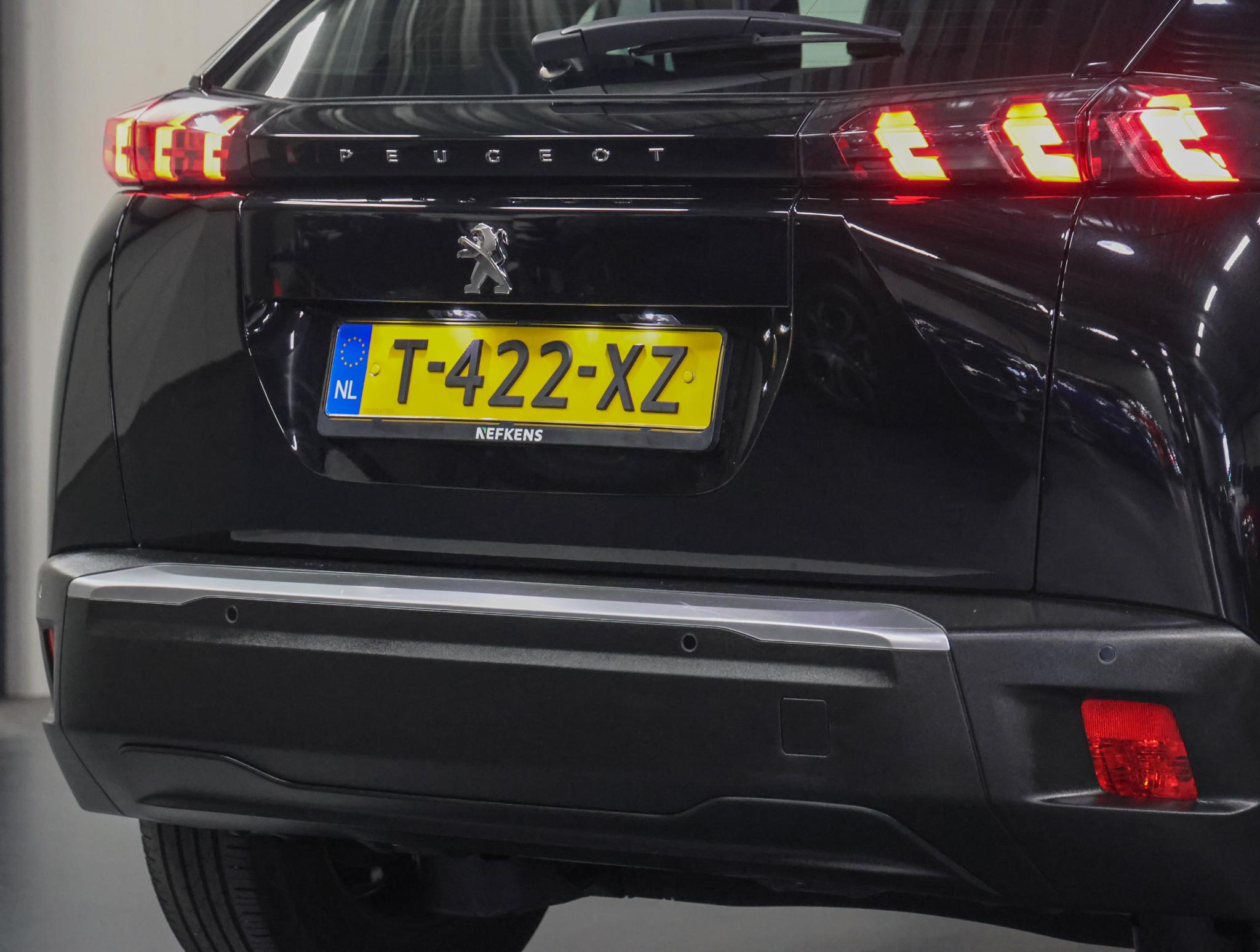 Peugeot e-2008