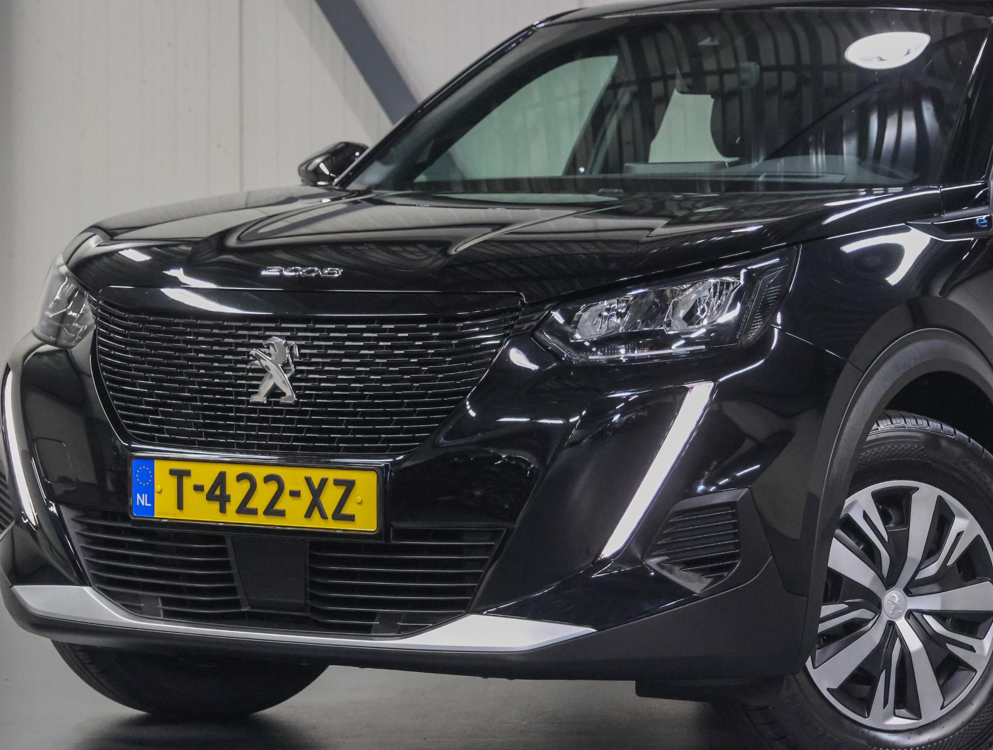 Peugeot e-2008
