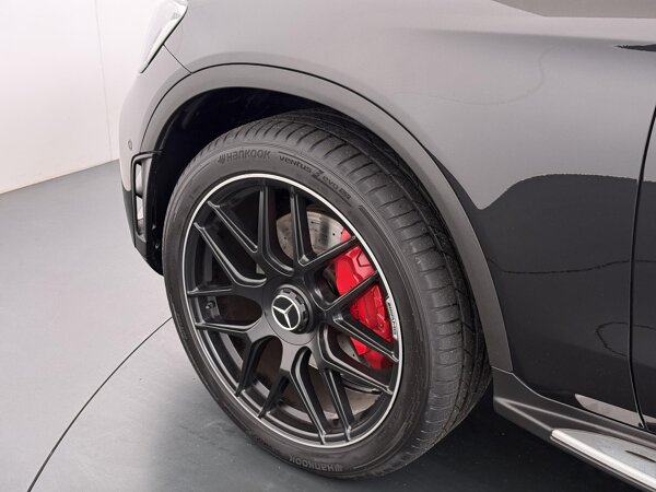 19 inch vijf-dubbelspaaks lichtmetalen AMG-velgen 19 inch vijf-dubbelspaaks lichtmetalen AMG-velgen
