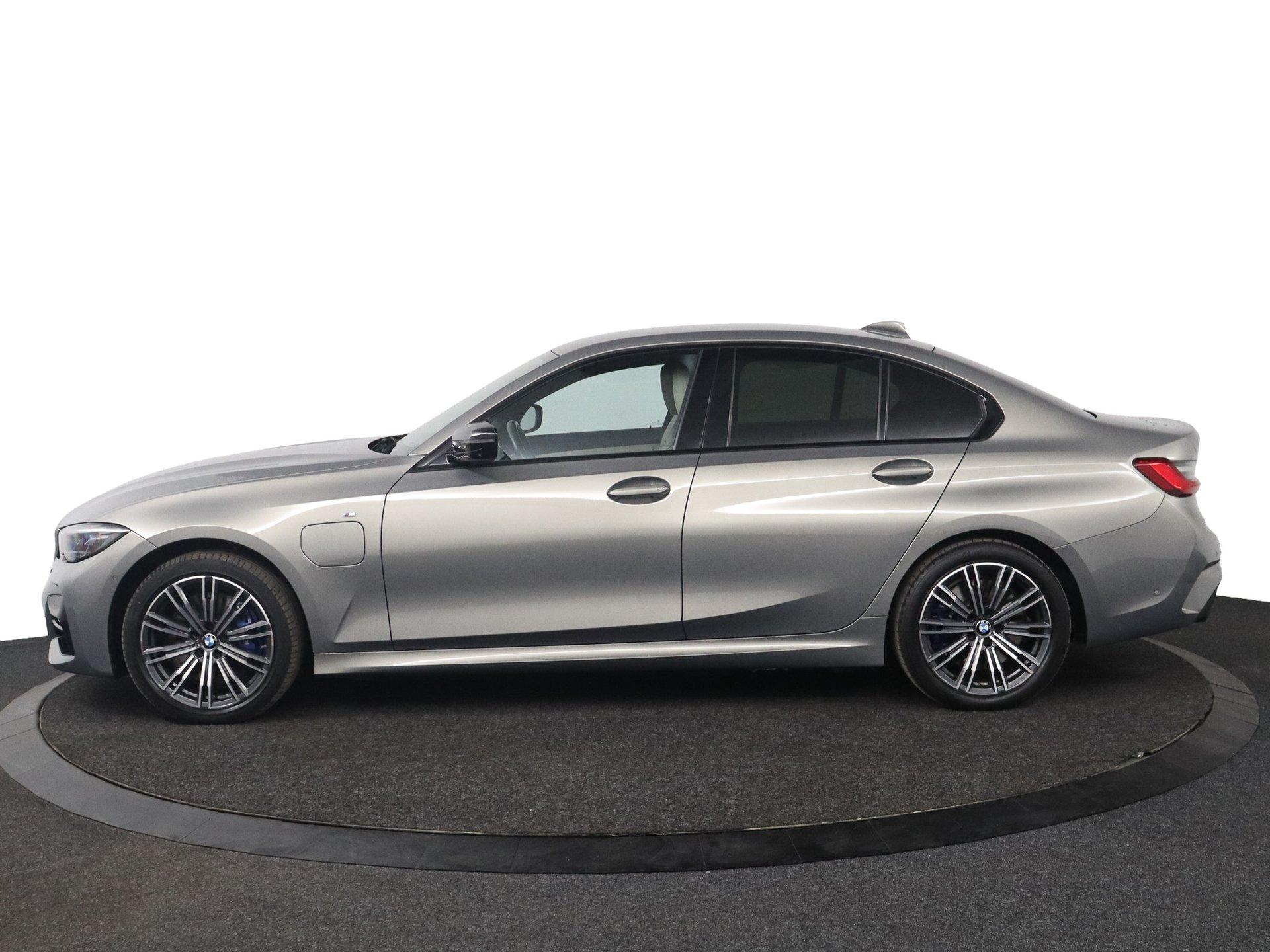 BMW 3 Serie 330e Business Edition Plus - Afbeelding 3