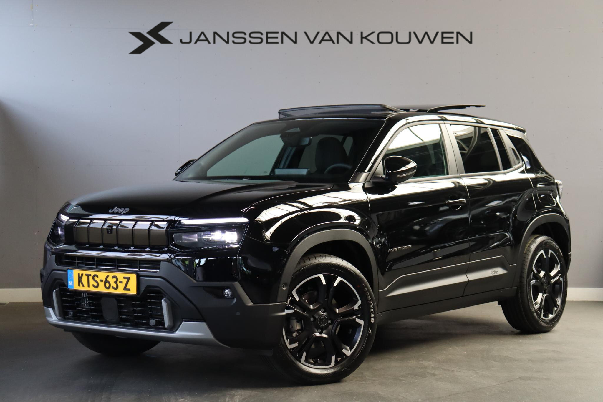 Jeep Avenger 1.2 e-Hybrid Summit