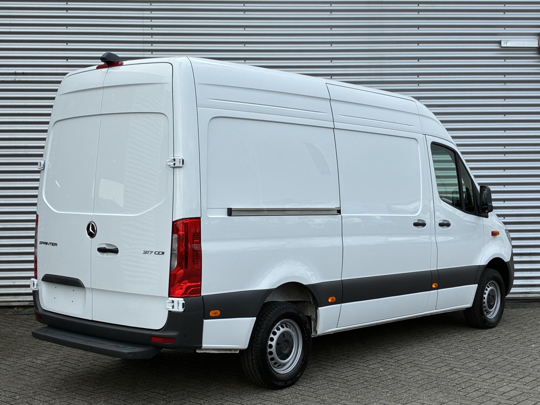 Mercedes-Benz Sprinter 317 CDI L2H2 Automaat Navigatie Camera Led - Afbeelding 2