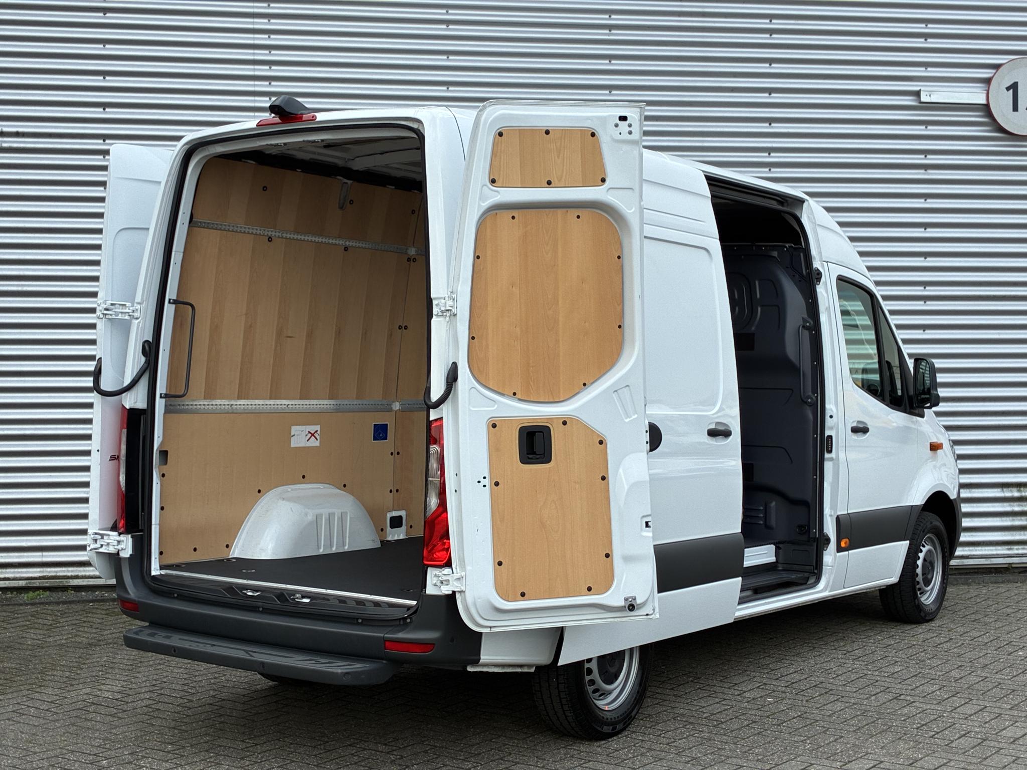 Mercedes-Benz Sprinter 317 CDI L2H2 Automaat Navigatie Camera Led - Afbeelding 2