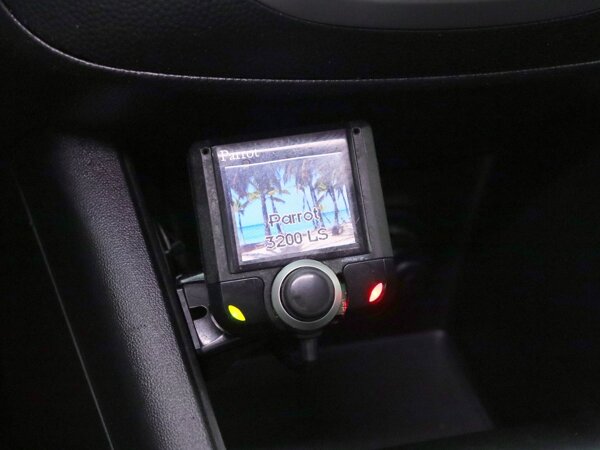 Parrot 3200 LS - bluetooth carkit Parrot 3200 LS - bluetooth carkit