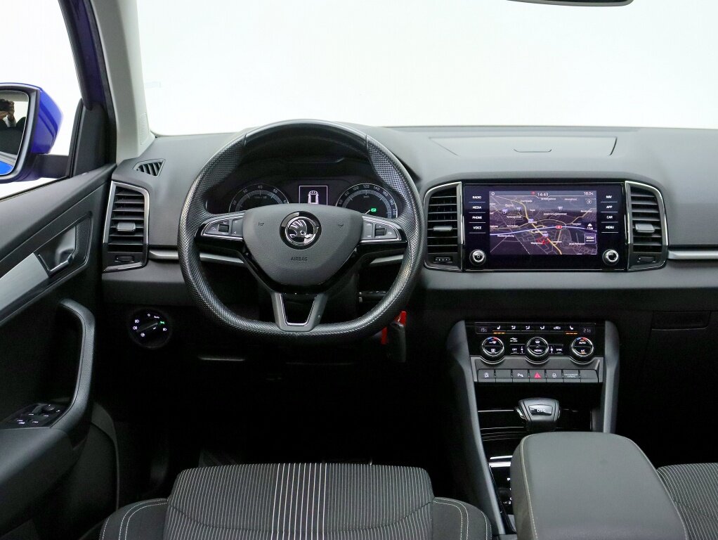 Škoda Karoq 1.5 TSI ACT Ambition Business | Trekhaak | Camera | All-seasonbanden - Afbeelding 3