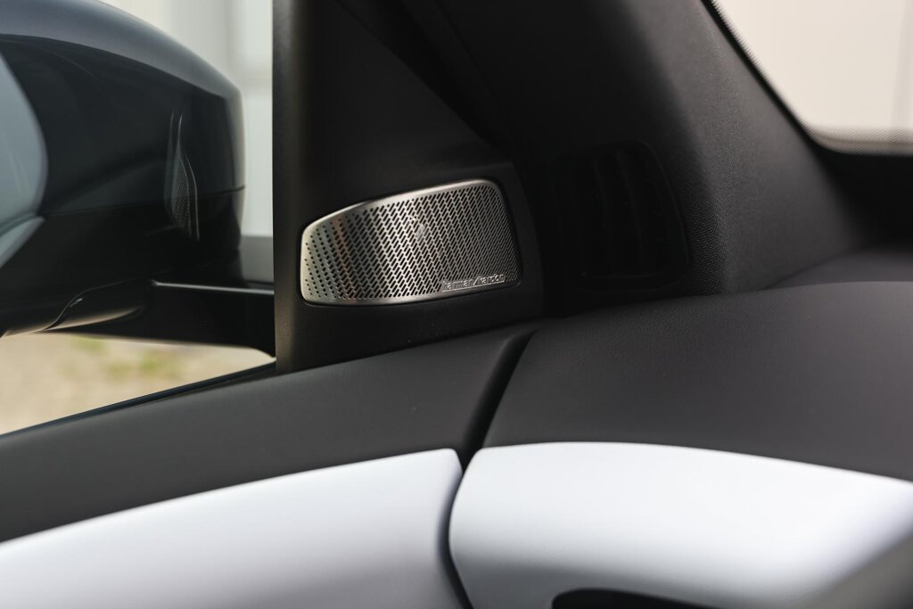 BMW iX3 13