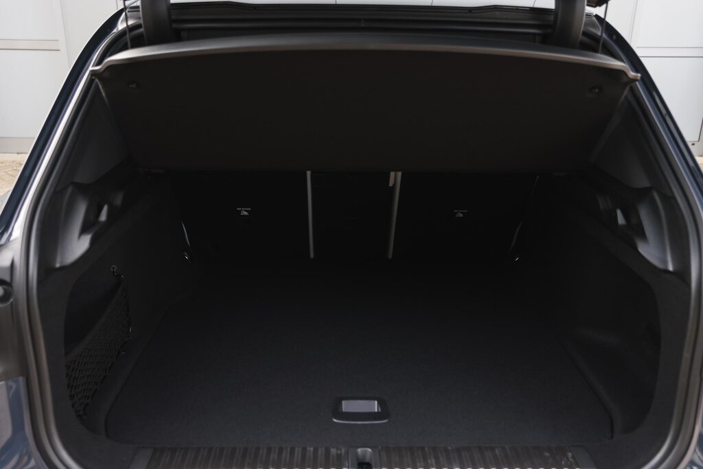 BMW iX3 31