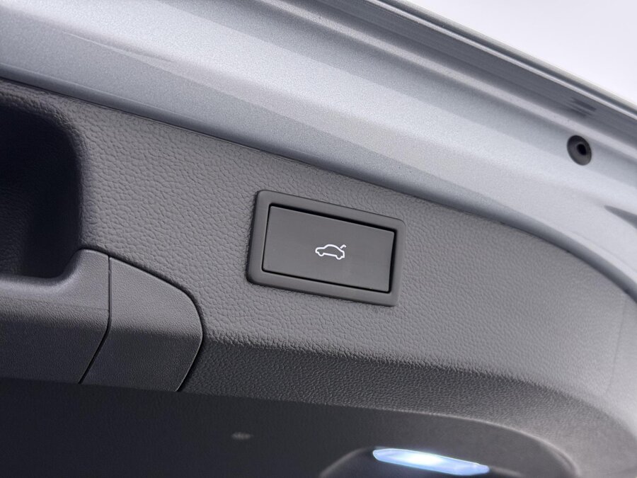 Volkswagen Passat Variant 1.5 eHybrid R-Line