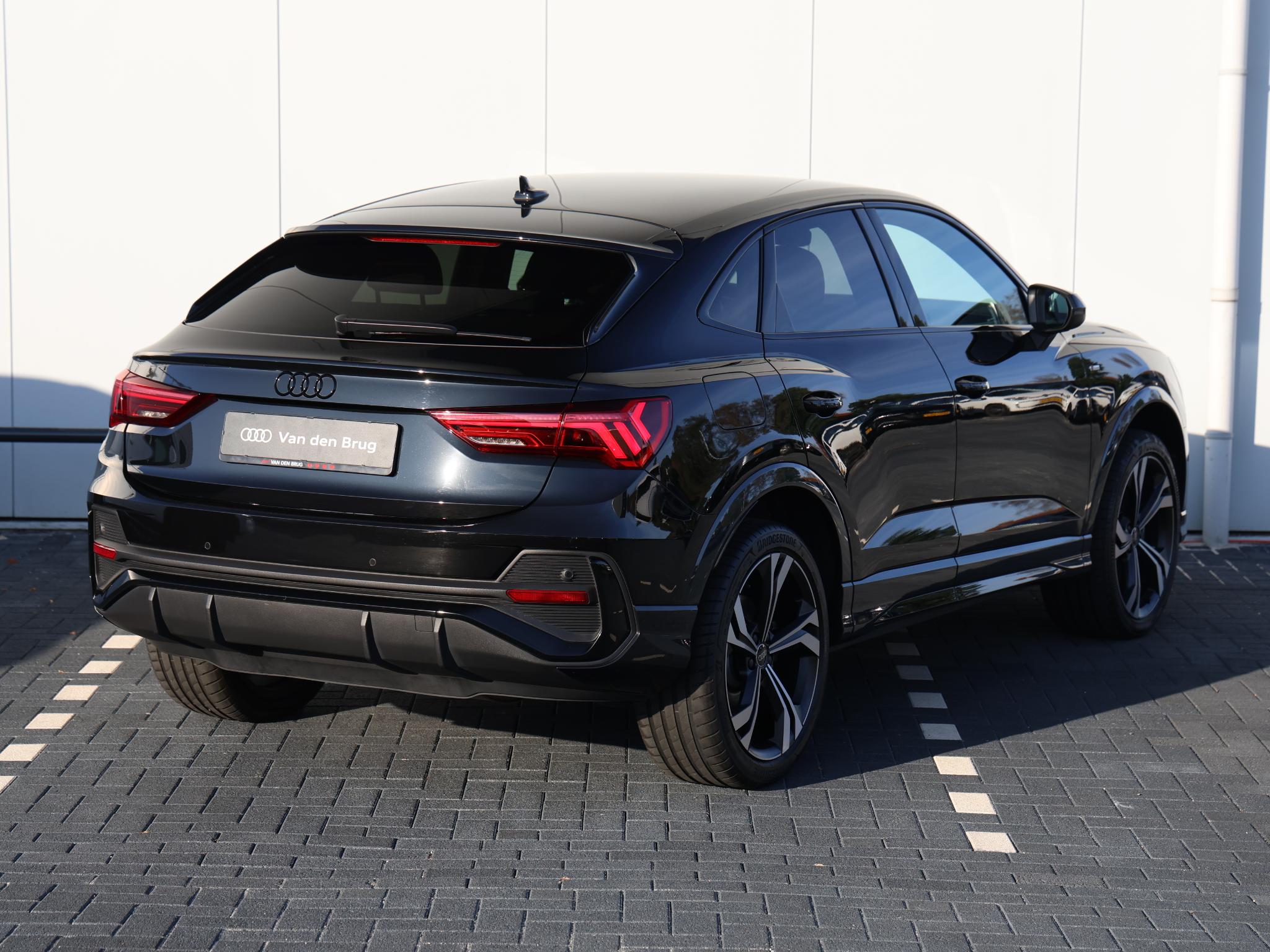 Audi Q3 Sportback 45 TFSI e S Edition - Afbeelding 5
