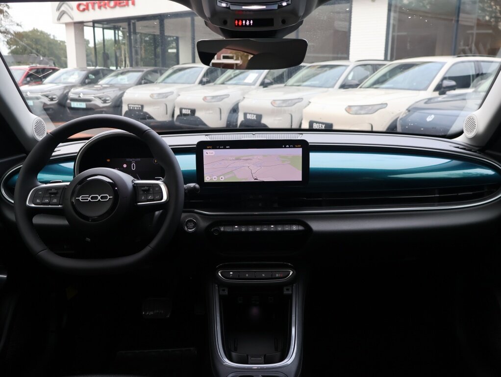 Fiat 600 1.2 Hybrid Turbo Charged 145PK Automaat Icon, Rijklaarprijs | Navigatie | Stoelverwarming | Camera | DAB+ Tuner | Apple Carplay - Afbeelding 5