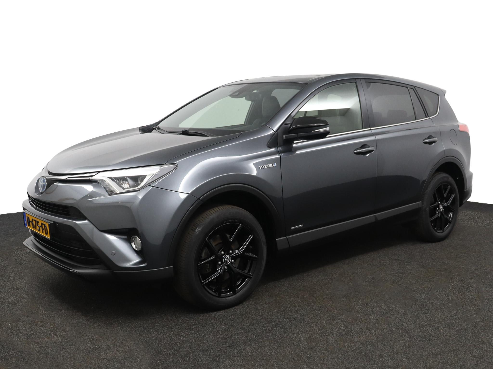 Toyota RAV4 2.5 Hybrid AWD Style