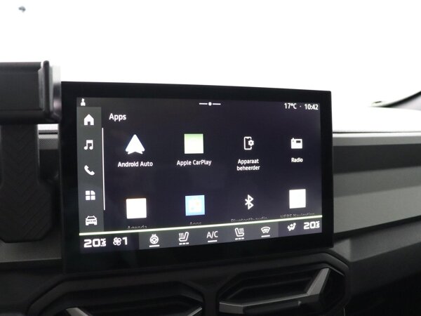 Apple Carplay/Android Auto Apple Carplay/Android Auto
