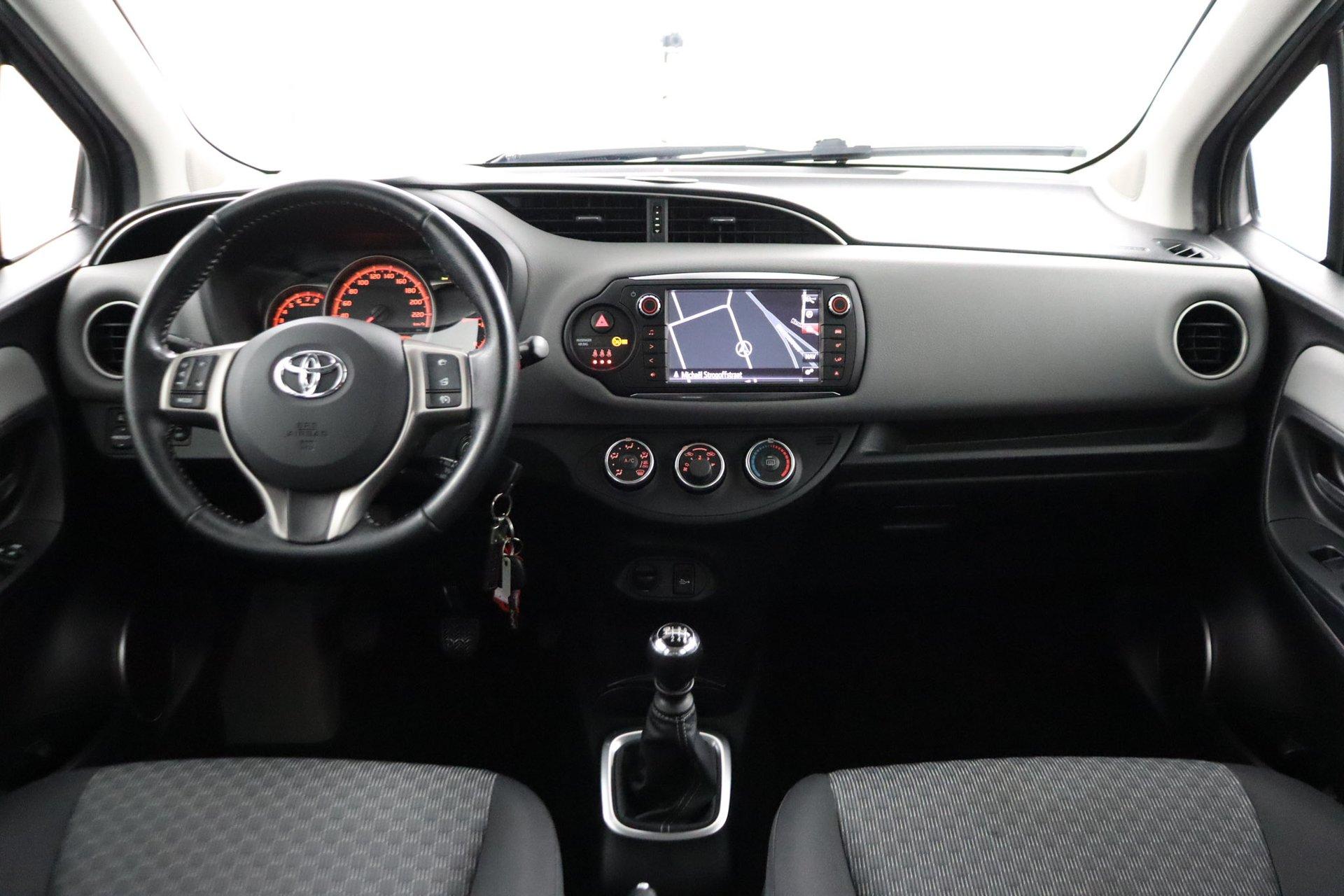 Toyota Yaris 1.3 VVT-i Aspiration - Afbeelding 4