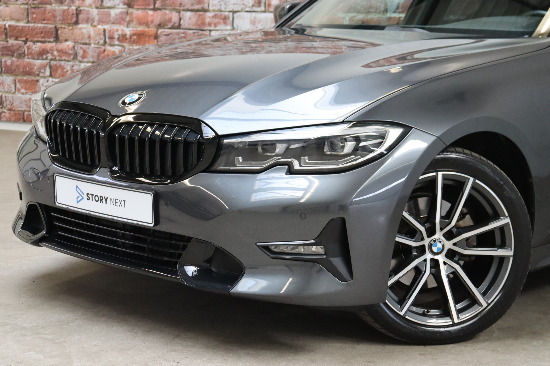 BMW 3 Serie Sedan 320i High Executive Sport Line Automaat - Afbeelding 2