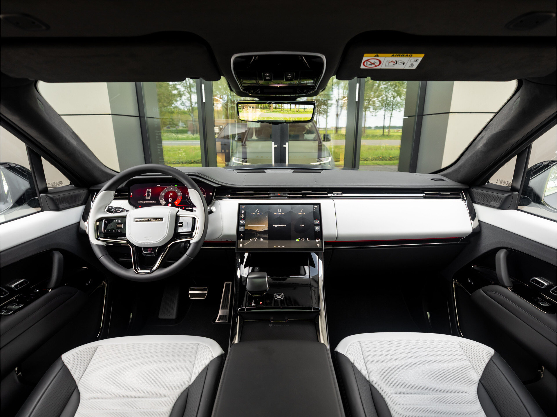 Land Rover Range Rover Sport 4.4 P635 SV Edition Two - Afbeelding 2